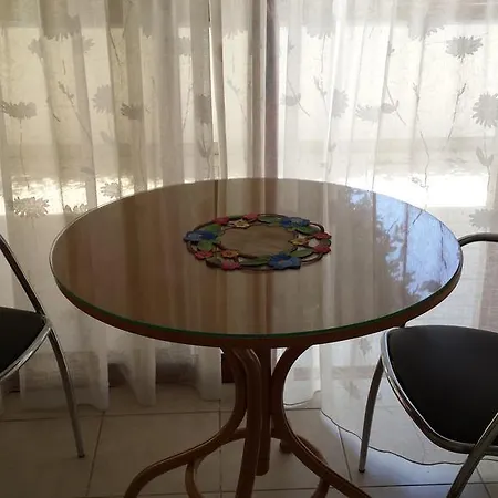 Stella Studio Apartment